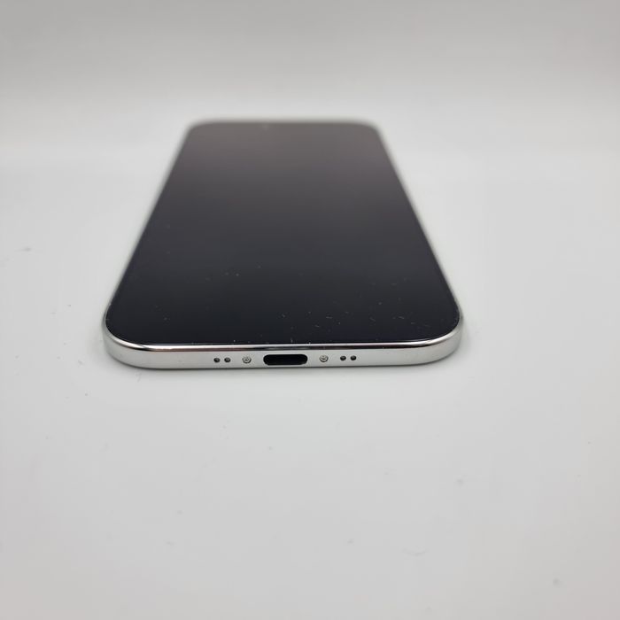 Amanet F28: Telefon Iphone 17 AIR