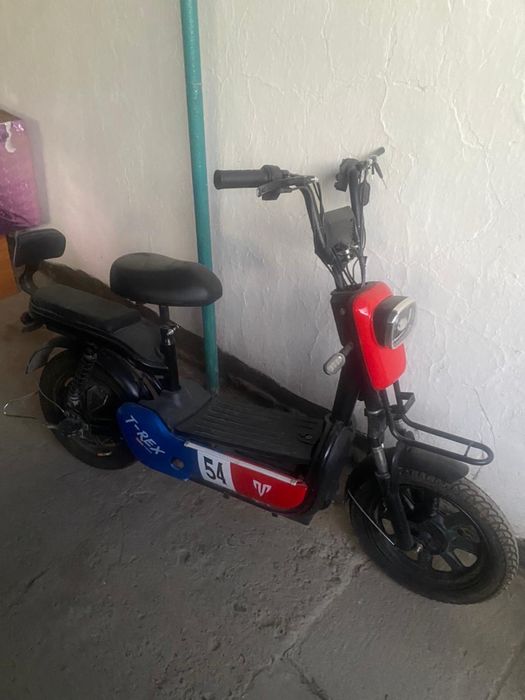 Электроскутер T-Rex