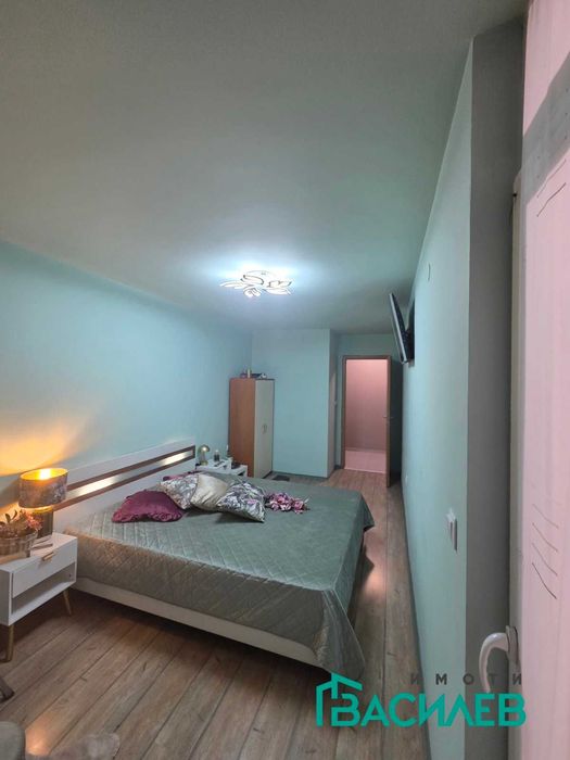 Продава се Двустаен апартамент в София, Център - 75 кв.м за 1938 €/кв.м - Снимка #3