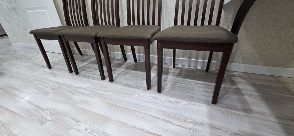 Продаётся стуля 4 шт