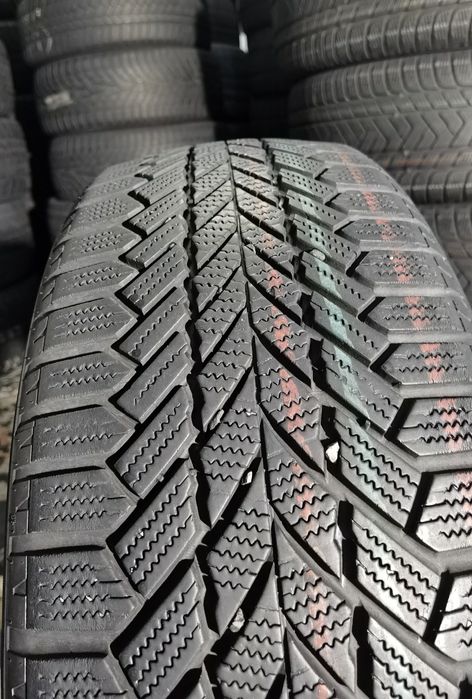 O buc 205/55R17 95v Giti 7mm iarna