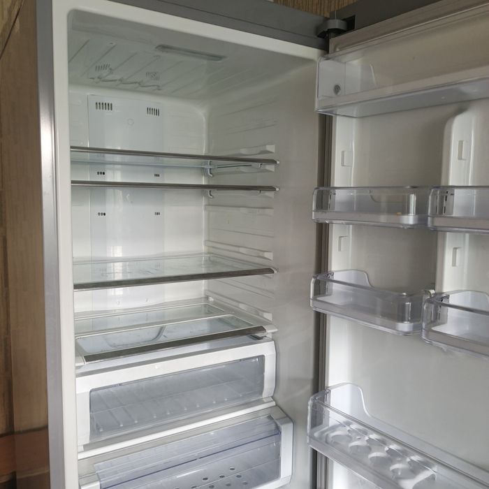 Продам холодильник самсунг