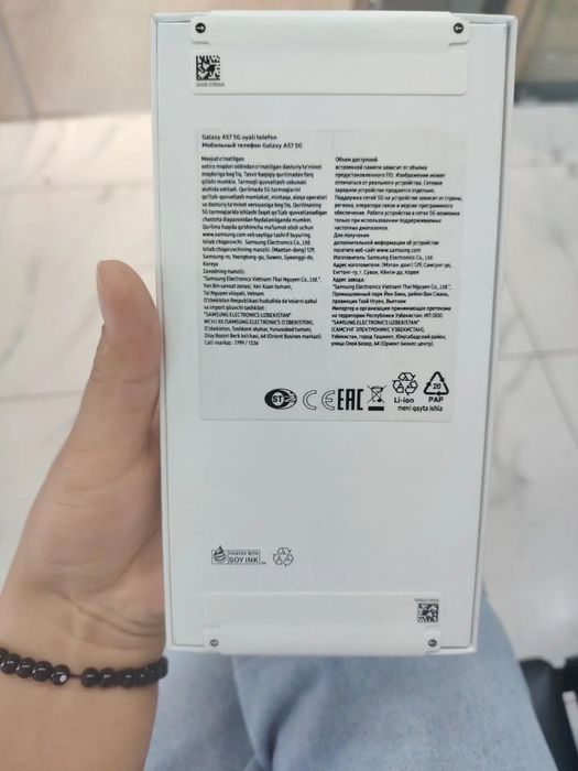 Yangi karobka telefon xali karobkasi ochilmagan 1 yil kafolati bilan
