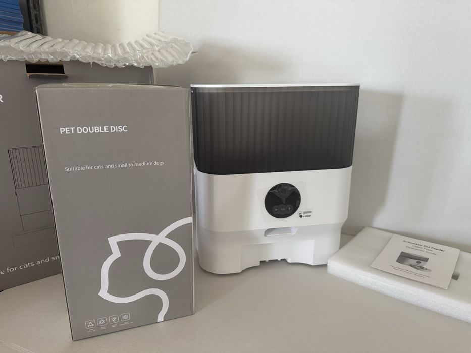 Hranitor automat câini/pisici 5L cu cameră video /aplicație pe telefon