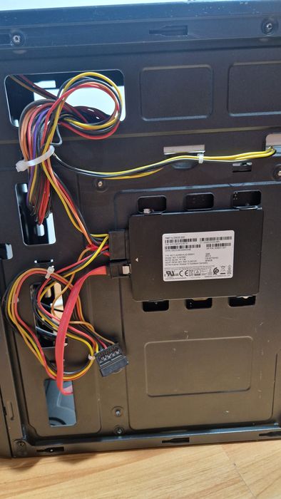 Vand Pc cu i5 4440 16 gb ram ddr3 ssd 256 gb