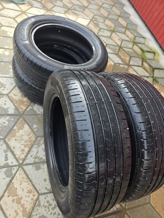 Vând Anvelope  vară Continental premium 205 60 16R run flat nota 10