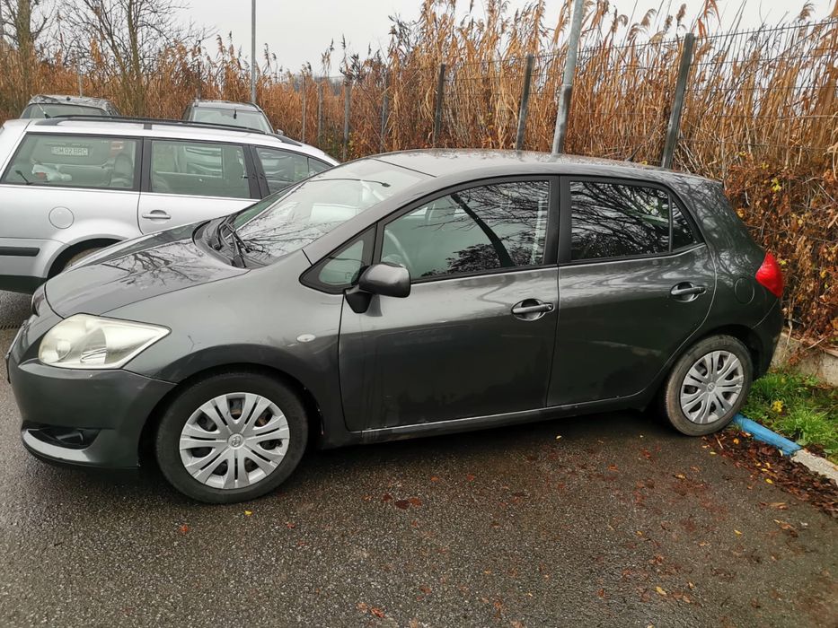Vand Toyota Auris