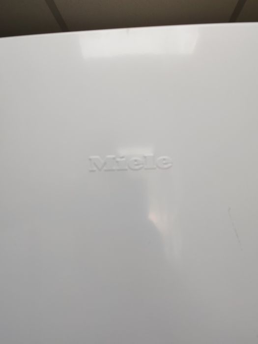 Комбиниран хладилник с фризер Миеле Miele Made in Germany с 2 години гаранция!