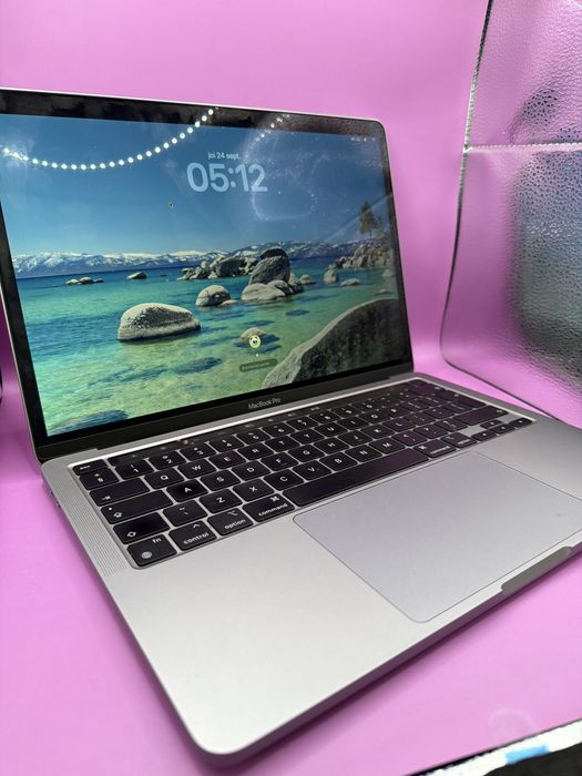 MACBOOK PRO M1 250 GB •Matei Amanet Margeanului•q05d18