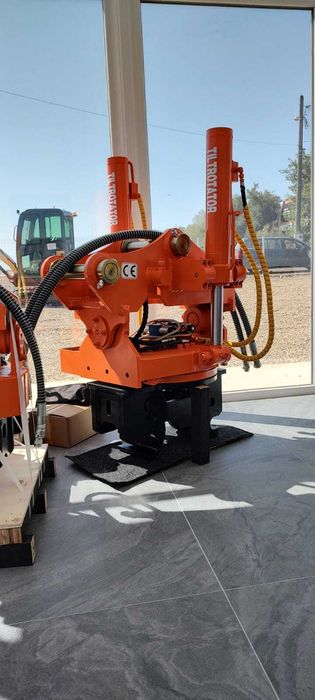Tiltrotator/rototilt