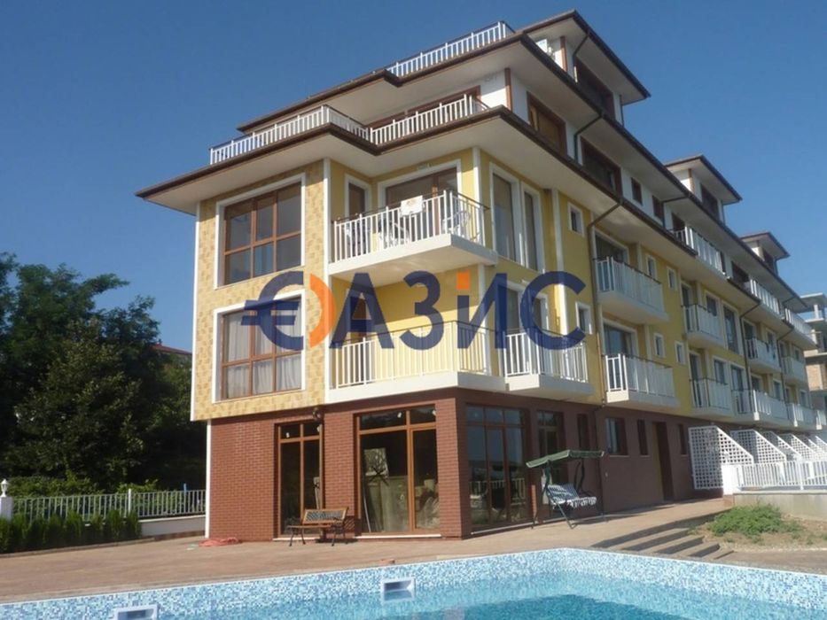 Продава се Тристаен апартамент в Бяла - 88 кв.м за 528 €/кв.м - Снимка #13