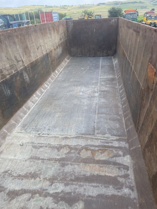 Semiremorca Basculabila/SCHIMB