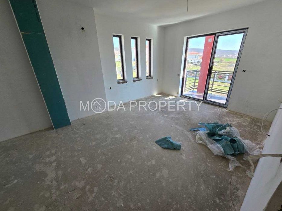 Продава се Къща в с. Кошарица, Област Бургас - 110 кв.м за 1066 €/кв.м - Снимка #10