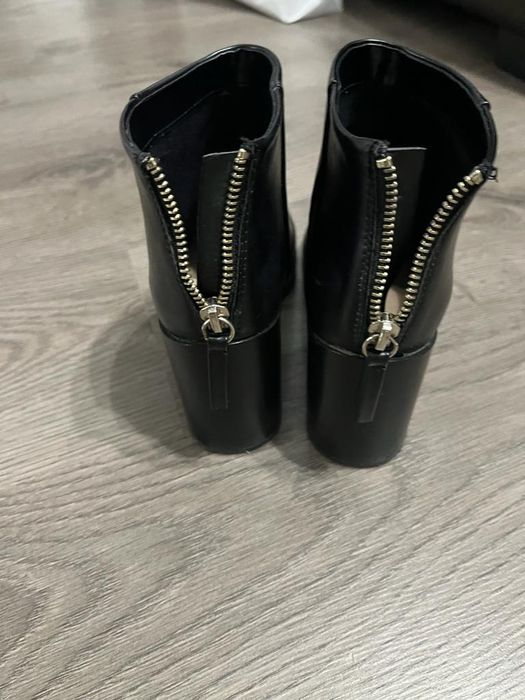 Botine marime 35 cu platforma Pull&Bear