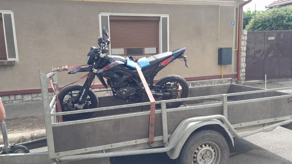 Vând motor cross