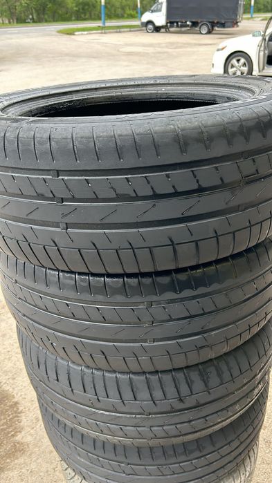 Продам шины комплект