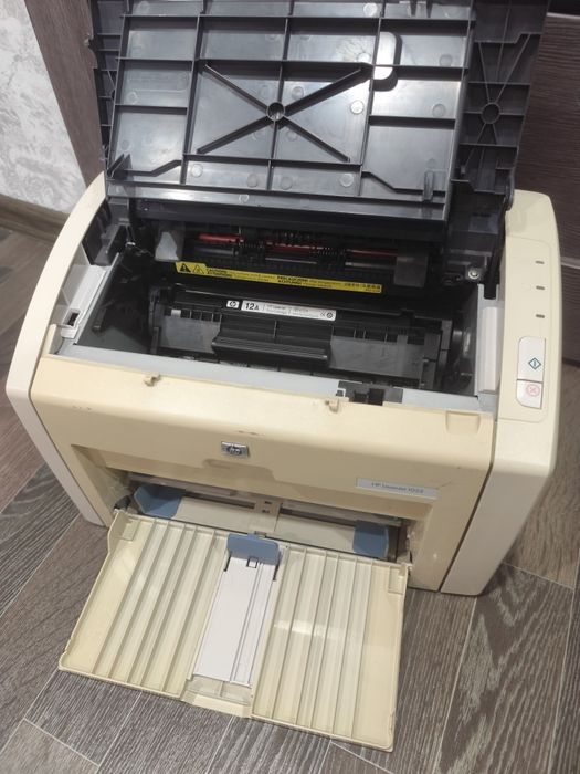 Продам принтер HP LaserJet 1022стоянии