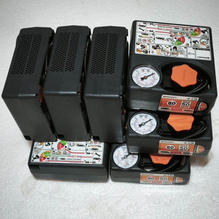 Compresor auto Continental 12V pompa umflat roți kit presiune anvelope