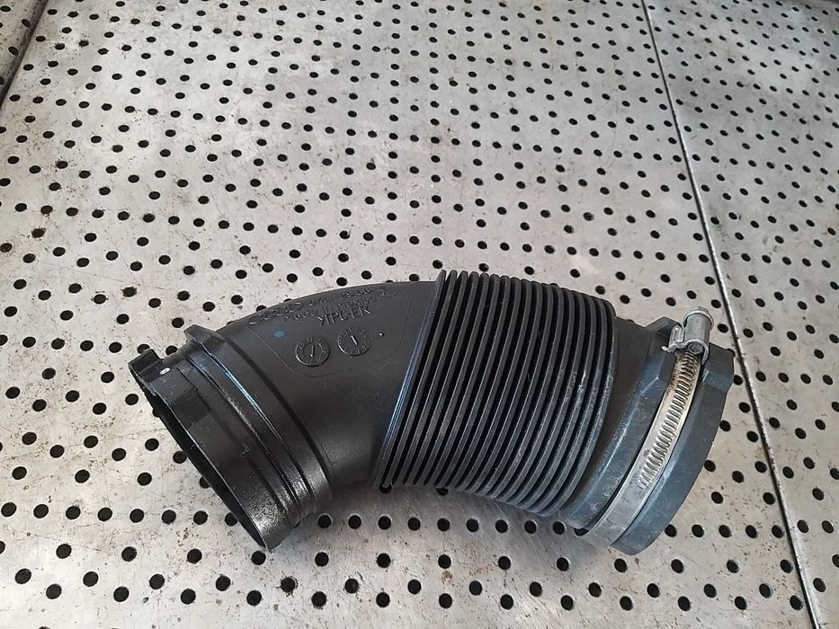 Tubulatura admisie aer audi q5 fy 04l129661e