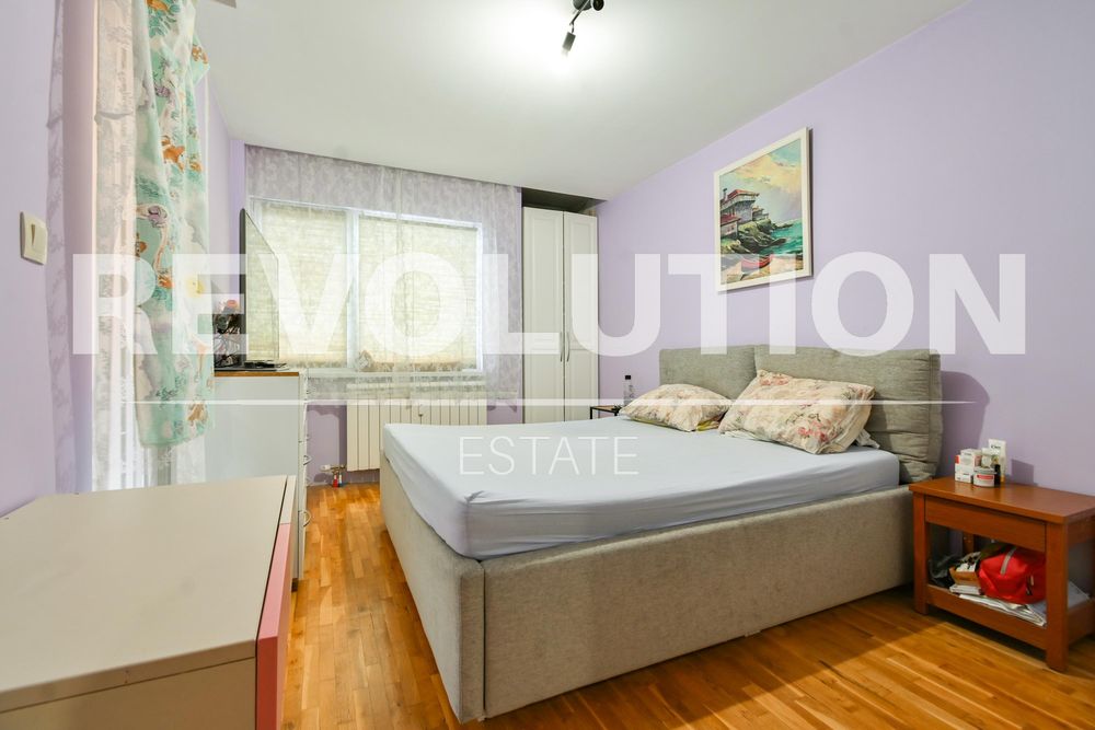 Продава се Четиристаен апартамент в София, Люлин 1 - 114 кв.м за 2193 €/кв.м - Снимка #2