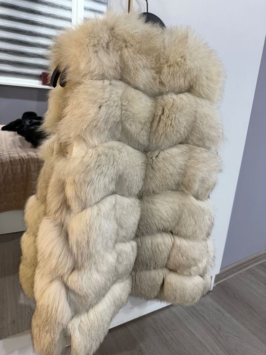 Естествен косъм бял елек