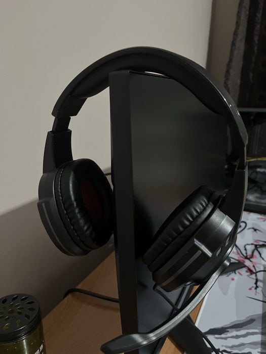 Игровой наушник