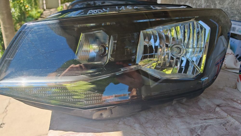 Фарове Hella Vw Caddy