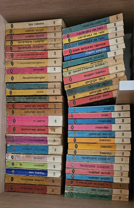 Carti vechi edituri diferite