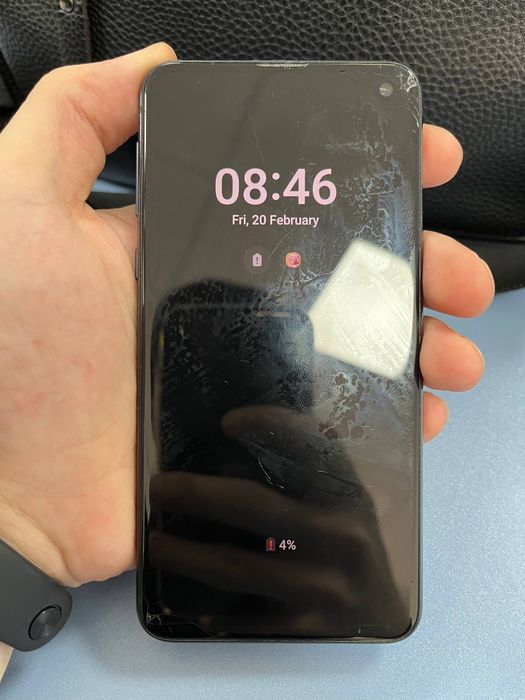 Samsung S10e sotiladi