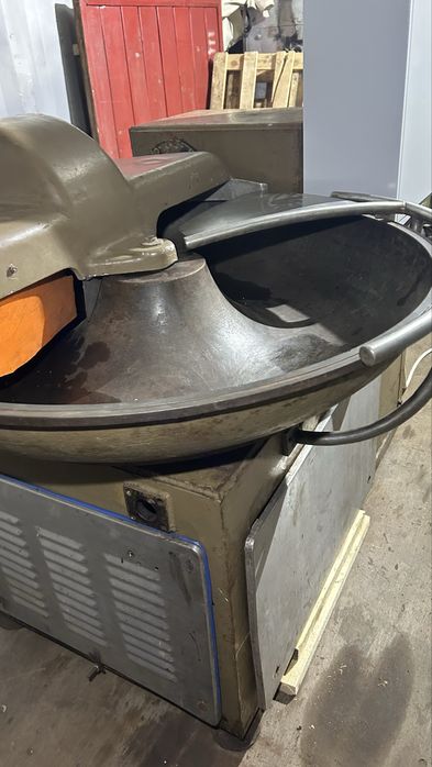 Куттер для колбасного цеха. Кутер