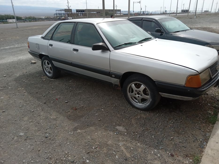 Продам ауди 100 2.3