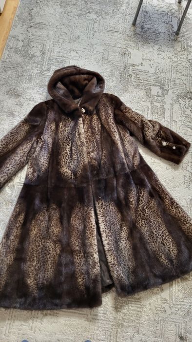 Продам норковую шубу