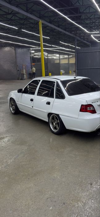 R15 sport diska yangi sotiladi