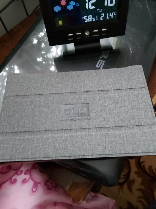 Планшет Новый с чехлом