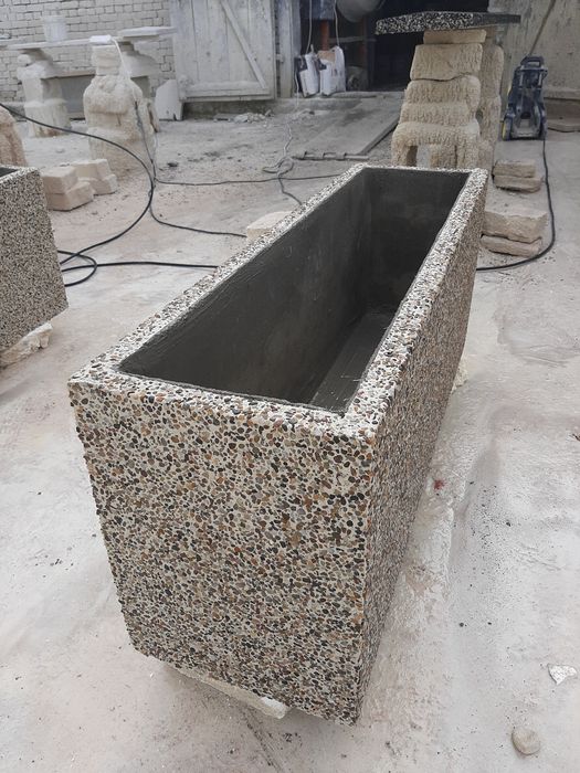 Jardiniere , ghivece, vaze,  prefabricate din beton