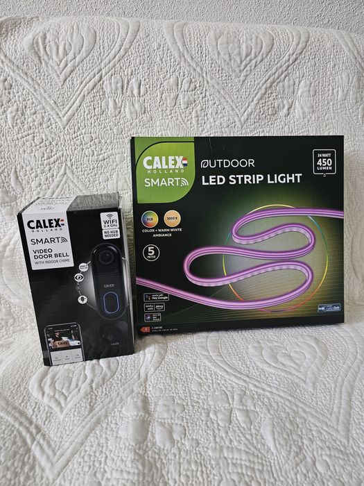 Vând sonerie cu cameră si bandă led Calex