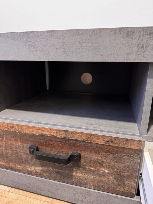 Comodă TV stil industrial – 3 sertare – 147 cm – Cluj