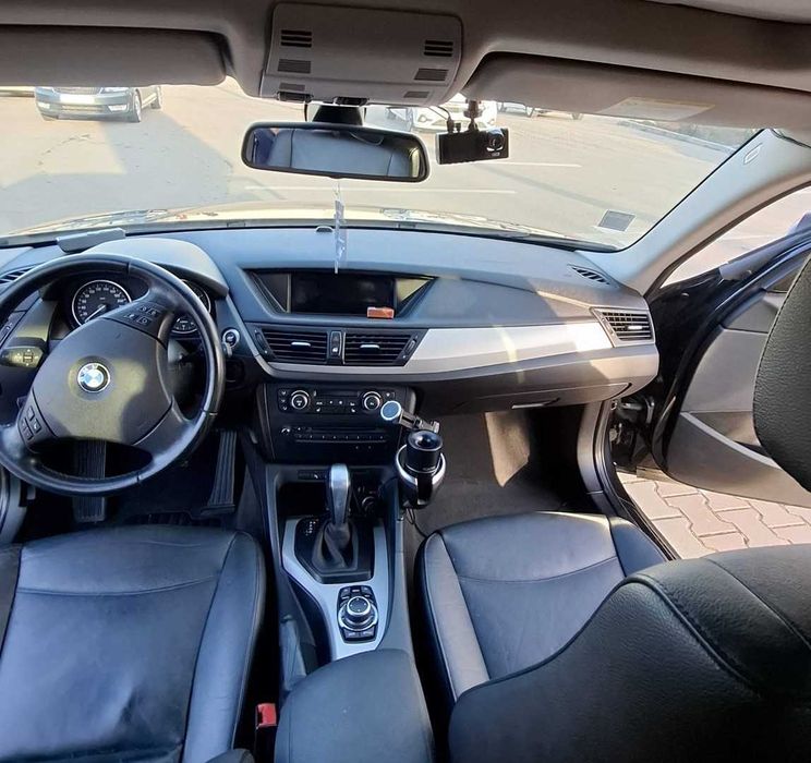 BMW X1 2011 — imagine 3