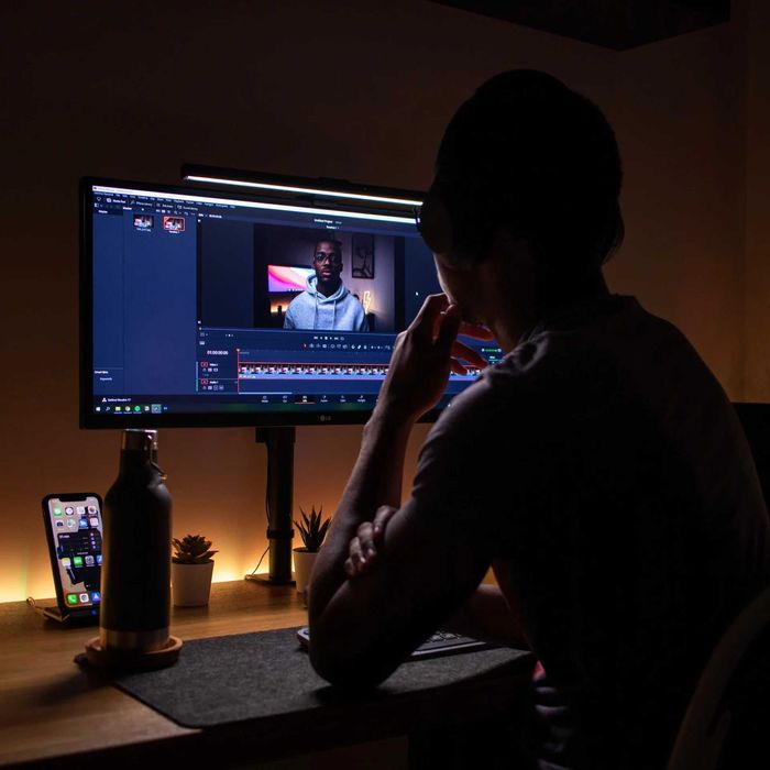 Видеомонтаж по доступным ценам быстро и качественно!