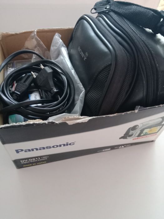 Видеокамера Панасоник.