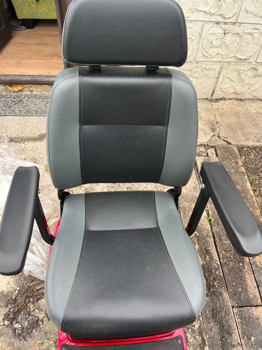 Акумулаторна инвалидна количка AIS 558