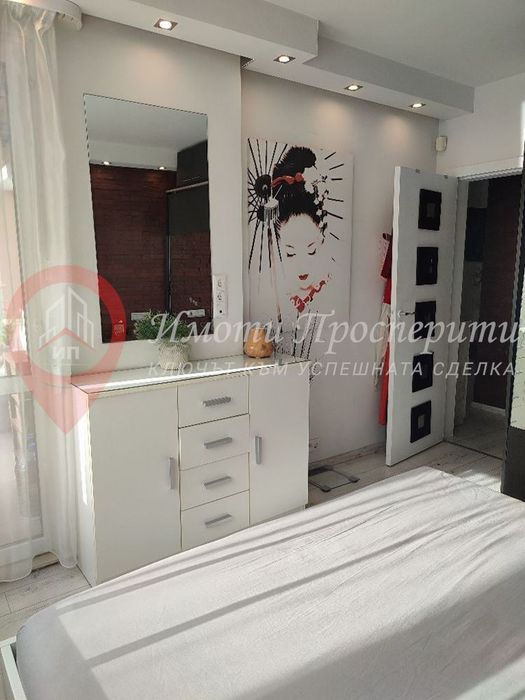 Продава се Тристаен апартамент в София, Стрелбище - 75 кв.м за 4134 €/кв.м - Снимка #8