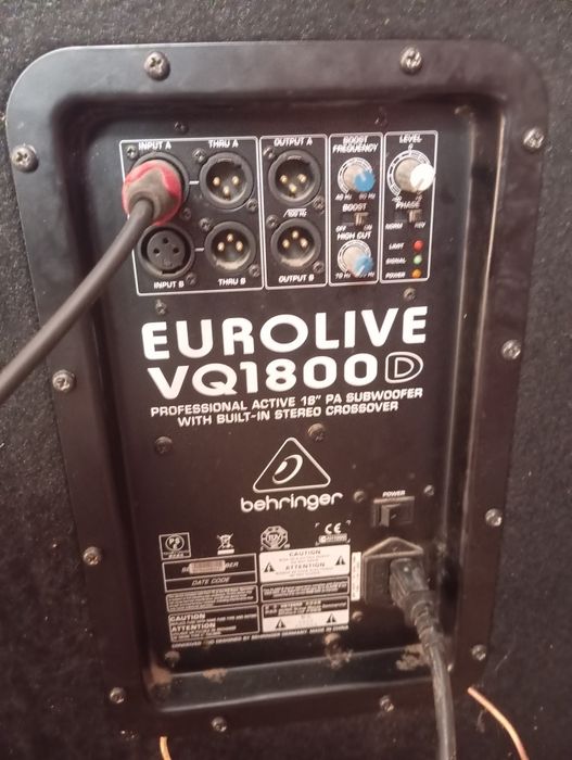 Бокс 18 с вграден усилвател и колна 15 активна