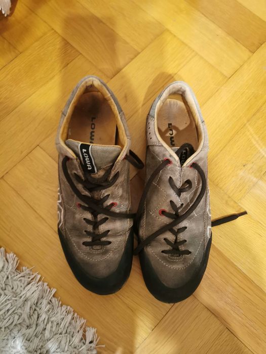 LOWA туристически обувки N 42,5
