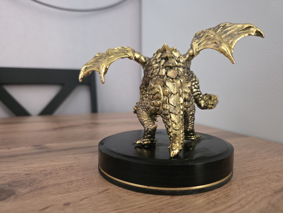 Продам статуэтку Dota2 Roshan