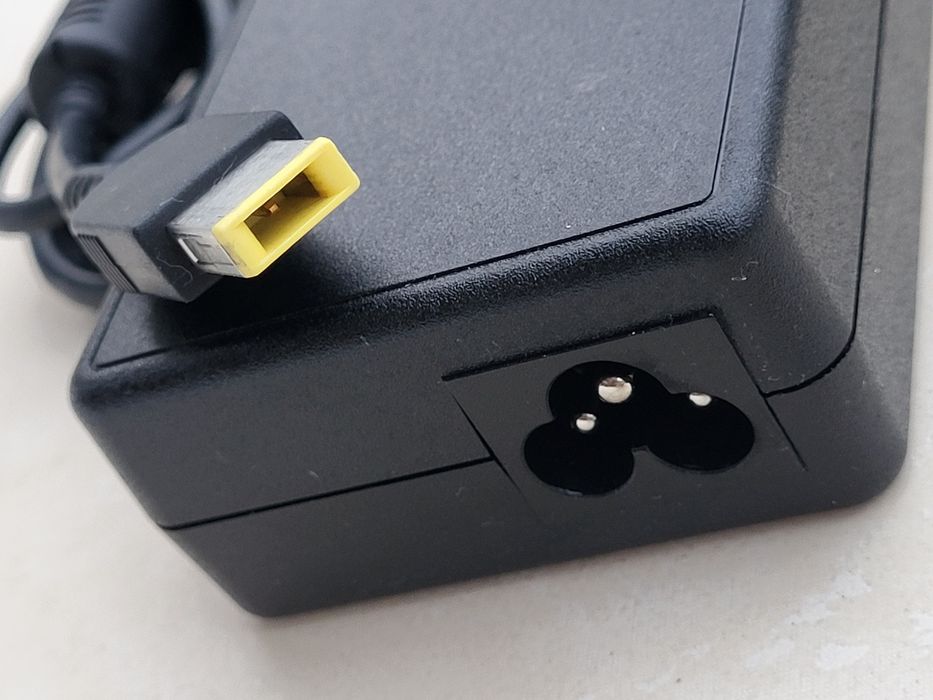Alimentator Lenovo 135W 20V 6,75A mufa USB-smart