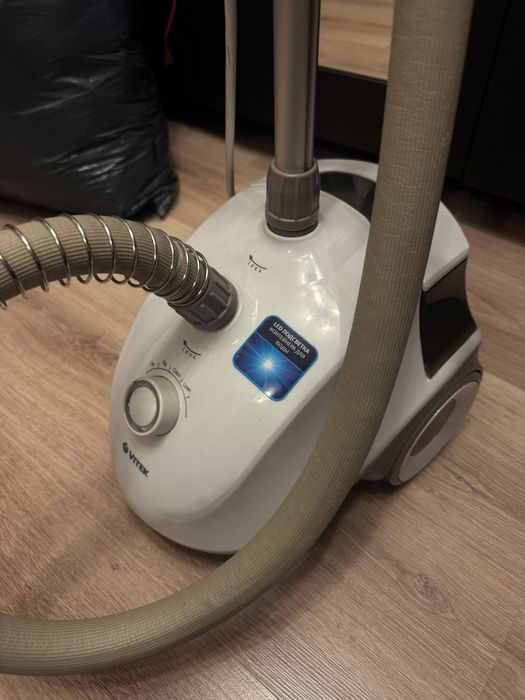 Отпариватель Vitek