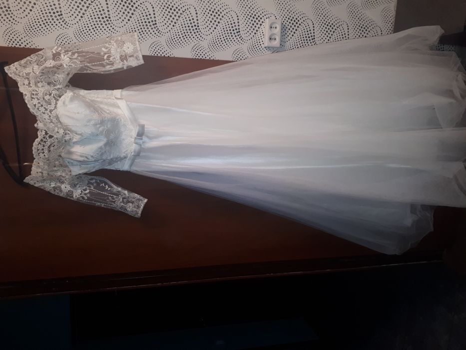 Продам свадебное платье ,одевалось 1 раз