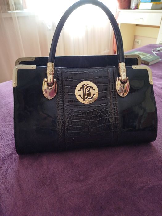 Сумка лаковая женская