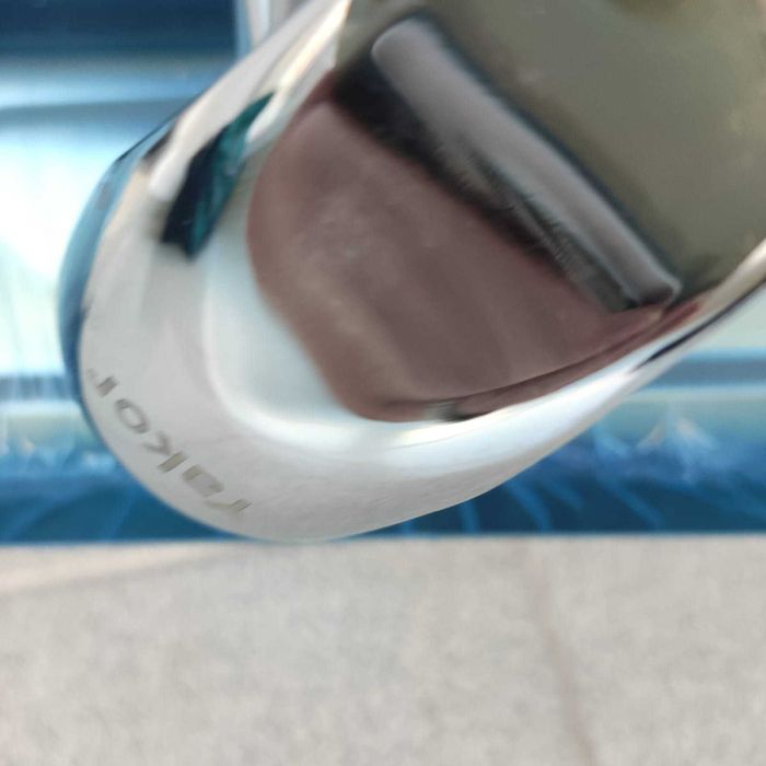 Продам новую мойку со смесителем!